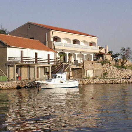 Apartments Tasa Lukovo Šugarje Екстериор снимка